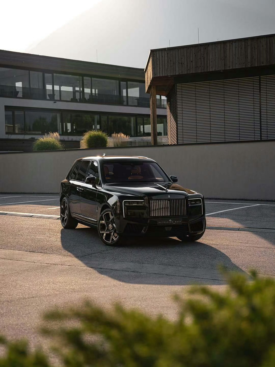 劳斯莱斯 Cullinan Black Badge [酷][酷] ​​​