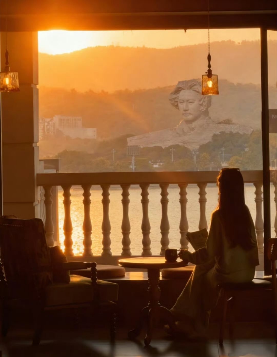 这是长沙哪里？每年去五六次也没去过这个位置教员，阳光，江水…… 