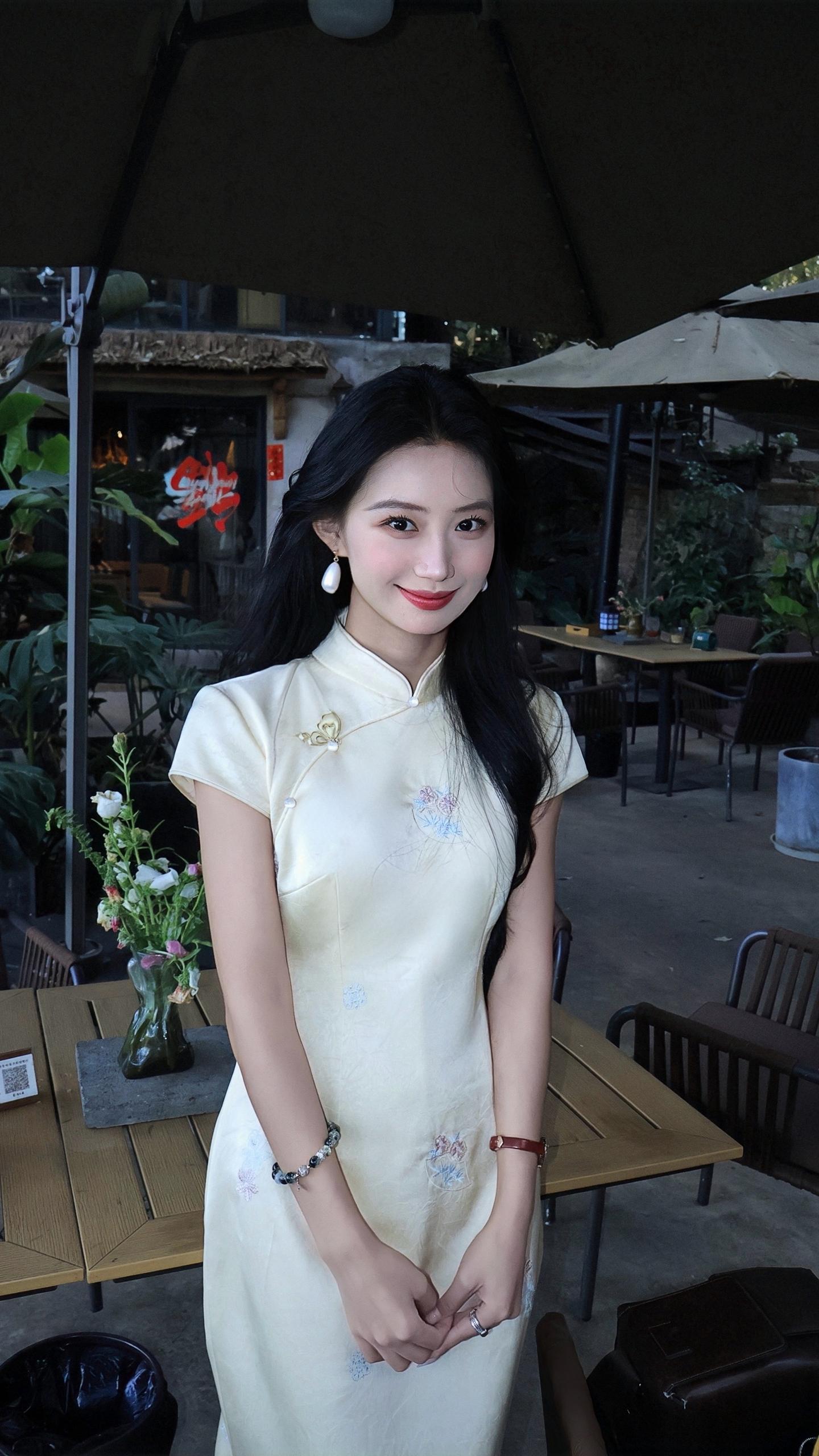 江山如画又怎能比拟