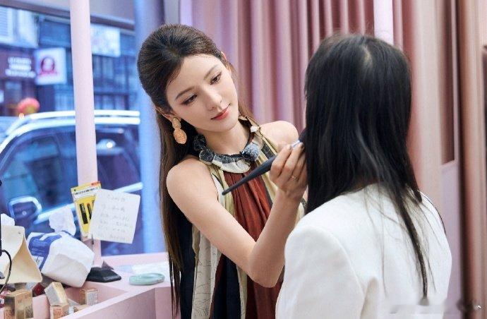 巴黎合伙人收官追完《巴黎合伙人》全程太治愈！嘉宾们各司其职不搞内耗，有专业输出有