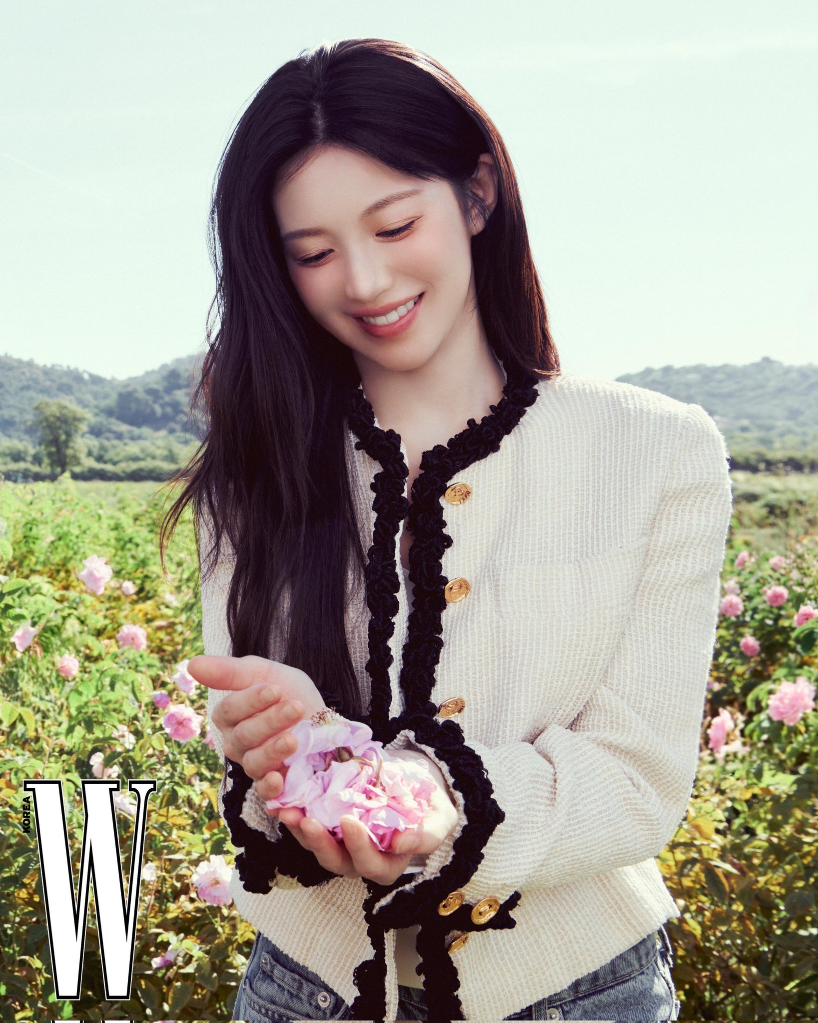 高允真 W Korea . July 2026 
