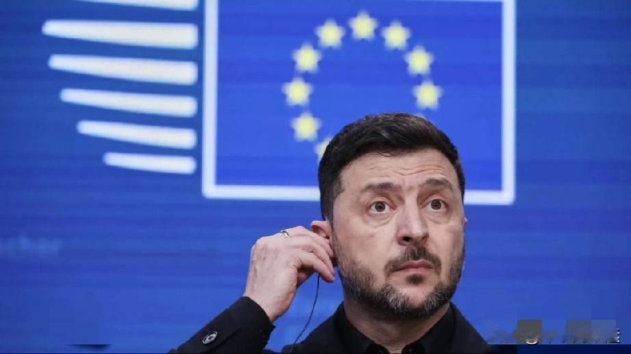 泽连斯基表示，他正在等待唐纳德·特朗普i的死亡。

12月18日泽连斯基的嘴瓢：