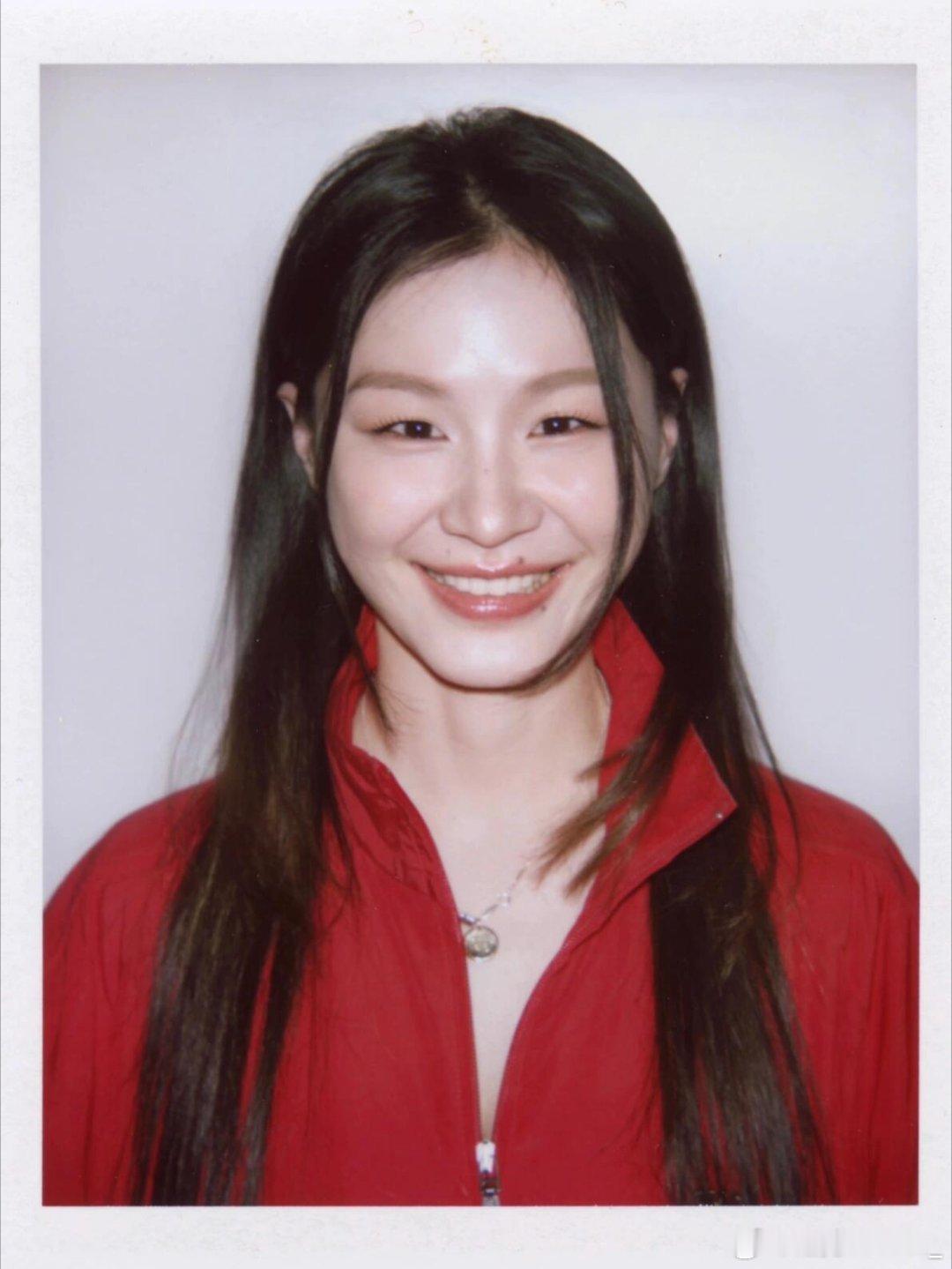 金靖你还是没改金靖从来没变过，对待喜欢的故事格外认真，真情实感投入感情，完结破防