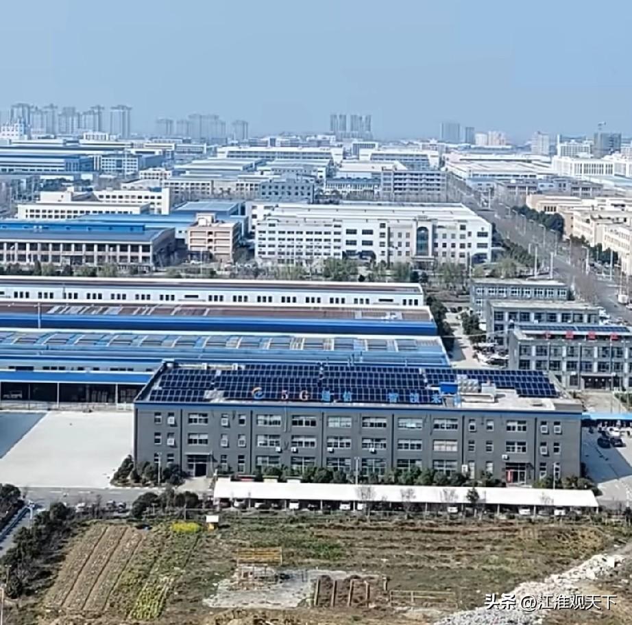 寿县新桥片区密集的工厂企业，是寿县工业发展的主要支撑地区
寿县新桥片区，主要指的