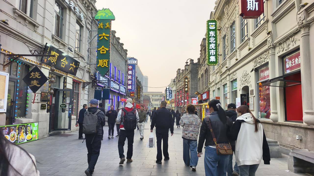 如果问我有了钱和时间，会不会常去旅游？我的答案是：当然会。

不为打卡，不为炫耀