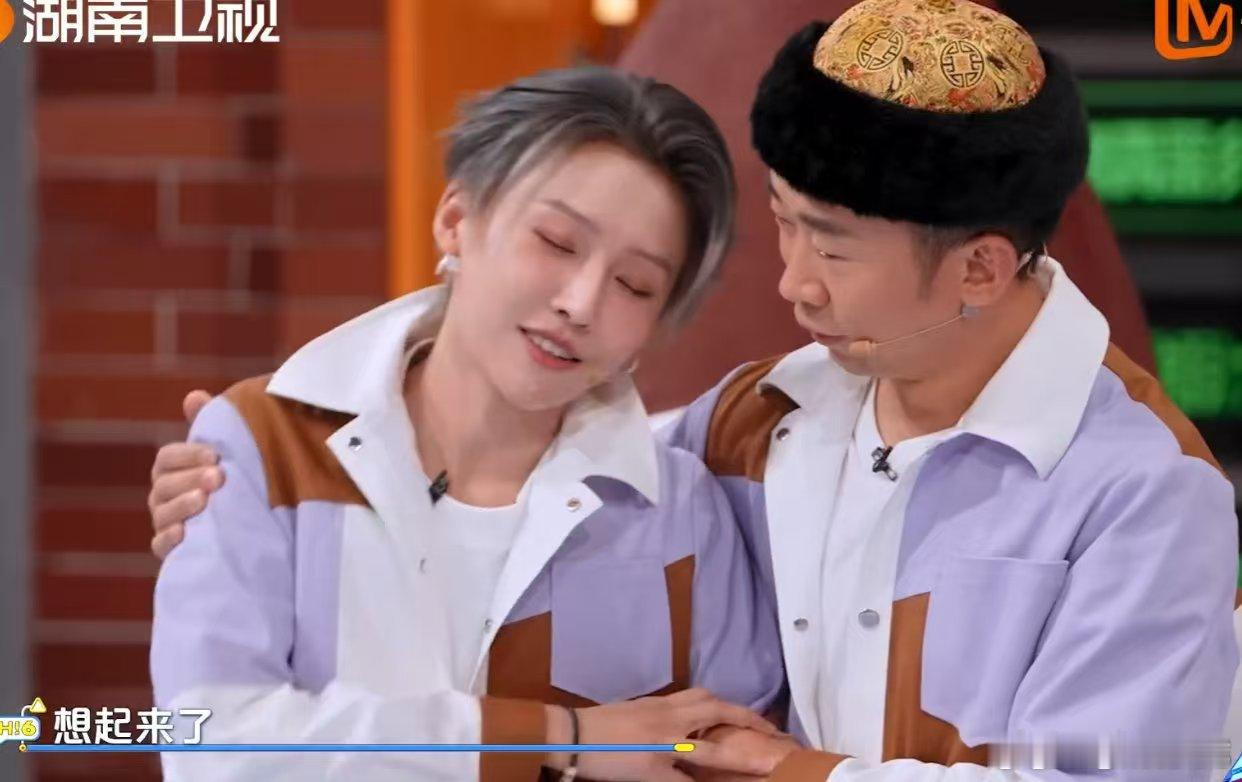 谁懂这种离谱！刘雨昕认真记《轩辕剑》台词，结果转头就忘，临时抱佛脚全白费，鱼的记