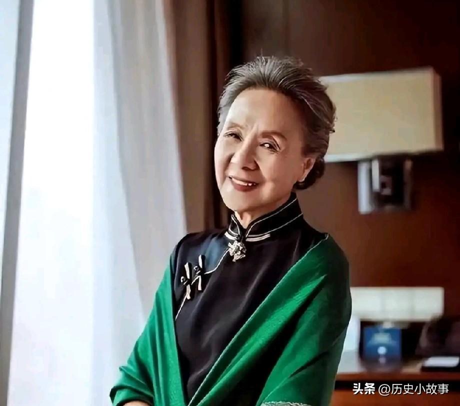 87岁吴彦姝独居北京，女儿定居国外18年，根本不是子女不孝。2007年女儿移民加