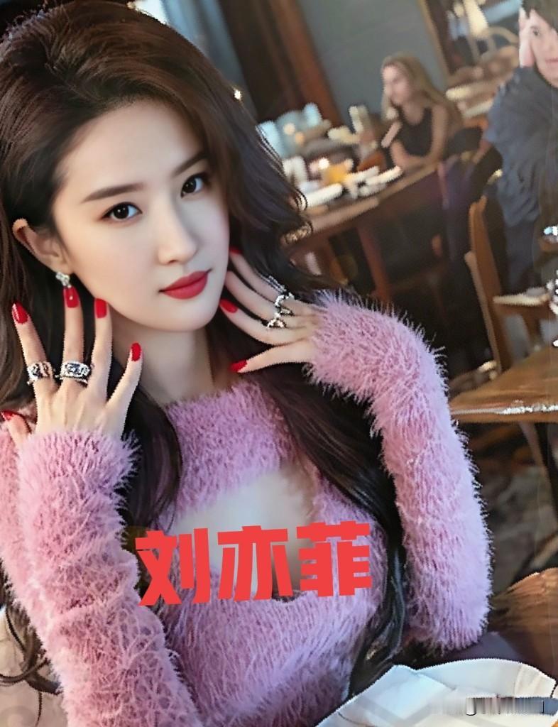 刘亦菲粉丝造型惊艳绝伦气质优雅让人眼前一亮 女明星  气质女明星