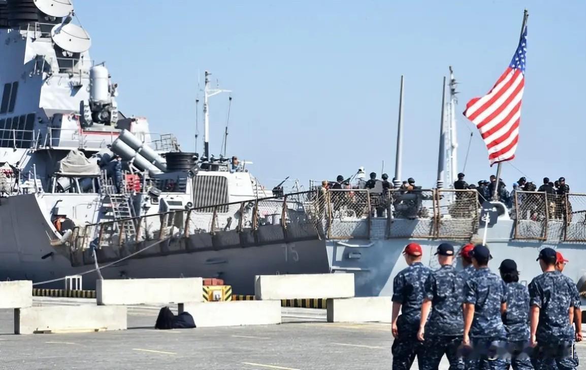 浏览了多家大媒体的预测，
感觉这几天是不是要有大事发生，
因为美军现在已经……