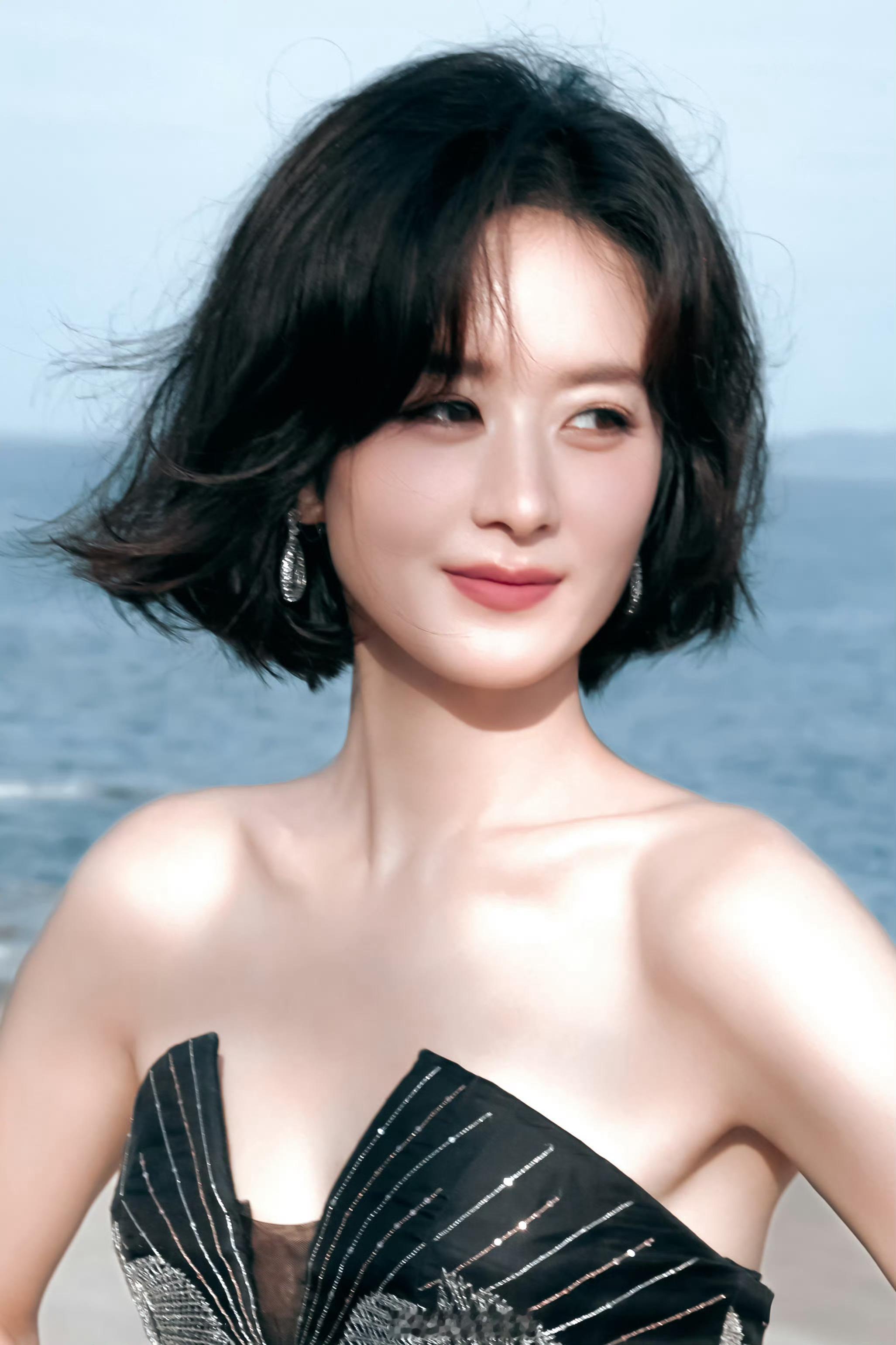 赵丽颖赵丽颖乔妍赵丽颖 电影乔妍的心事“她的青春交赋予演戏，我的青春交赋予她”