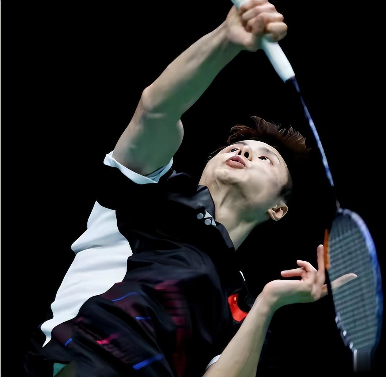 2-0！中日一哥之战，奈良完败，石宇奇晋级决赛，将和李诗沣争冠
在杭州亚运会羽毛