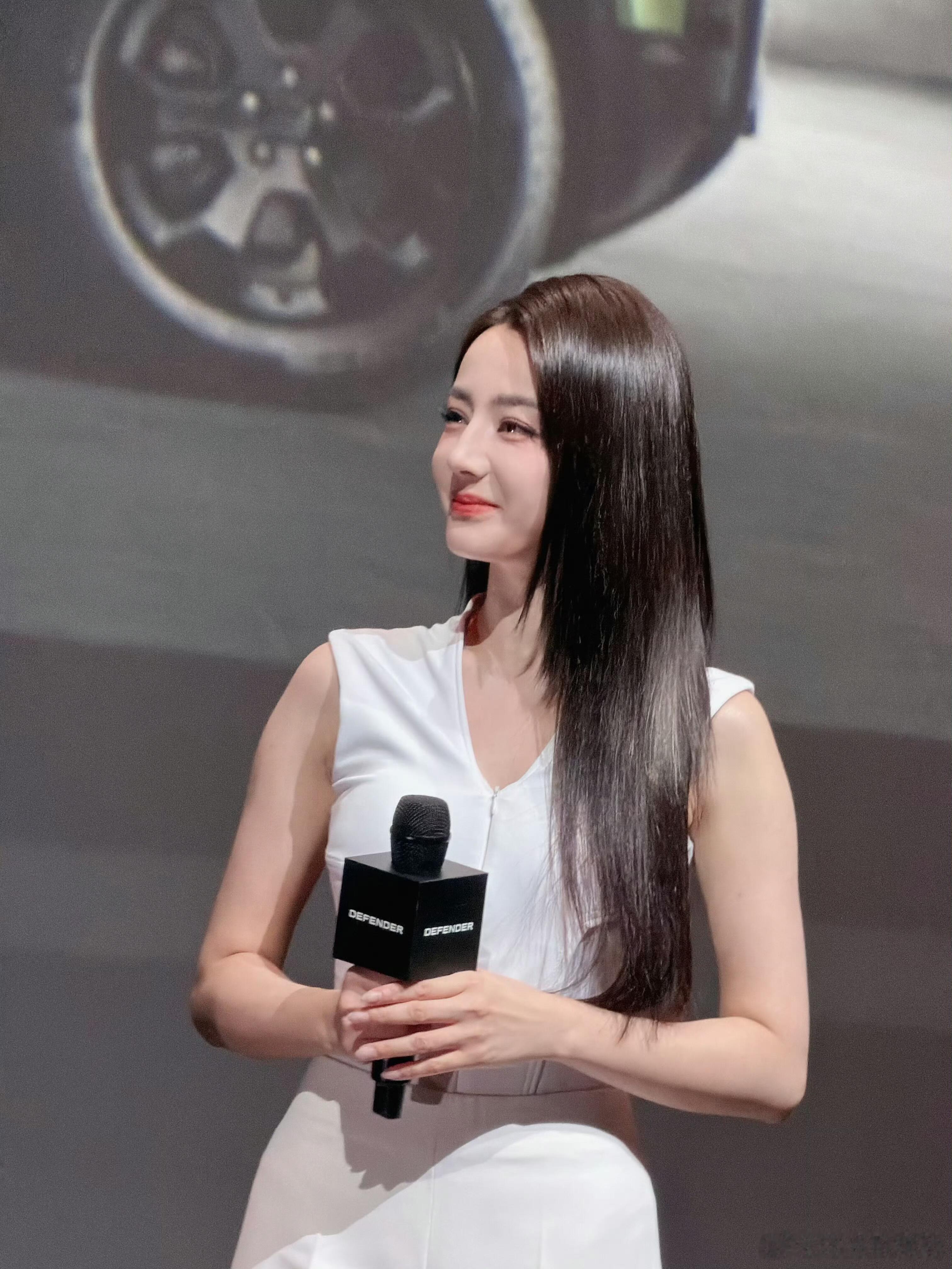 杨紫迪丽热巴最新活动生图杨紫迪丽热巴最新活动生图，怎么样？