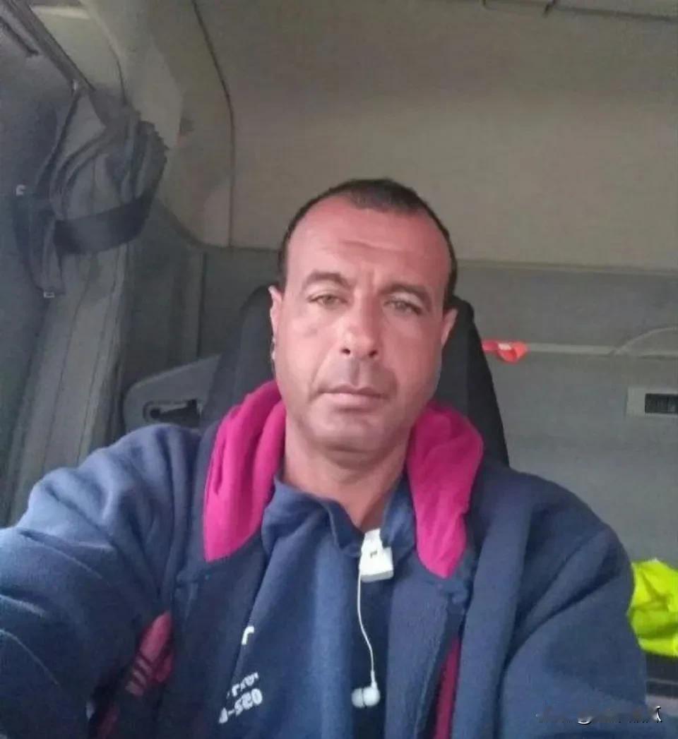 这个以色列籍阿拉伯人，就是10月27日驾驶卡车在特拉维夫摩萨德总部外冲撞的司机，