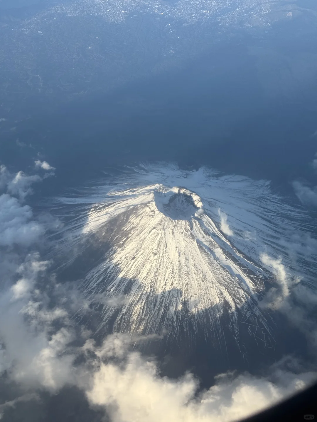 成田飞厦门，拍到了富士山顶！