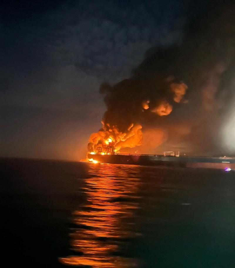 寒蝉效应？
据土耳其媒体报道，前天先后有两艘悬挂国旗的油轮维拉特号和凯罗丝号，分