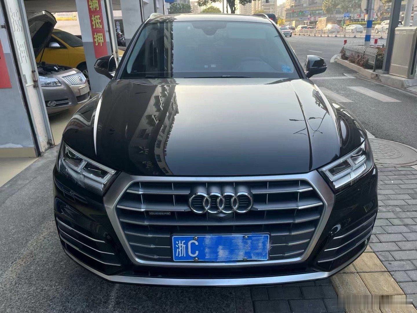 20年奥迪Q5L 45TFI 3.8万公里 一手车 车况极品 费用齐全 价格18