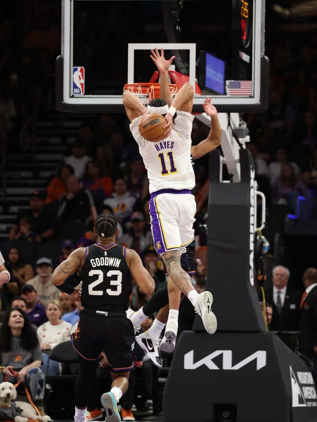 海斯更新ins：“🤮🤮🤮”杰克森·海斯洛杉矶湖人