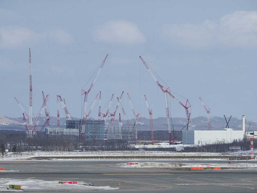 最近看到一个和我观点相似的文章：日本正在成为美国"再工业化"的海外制造跳板，但别