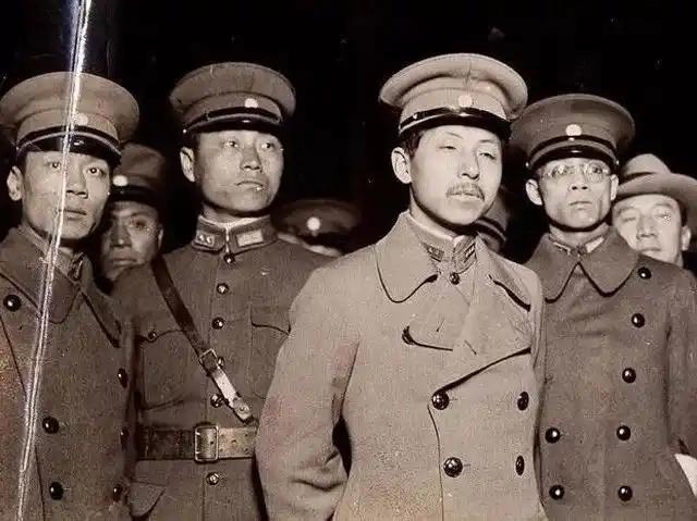 1926年，被关押在奉天监狱的东北陆军第十四师师长穆春面见张作霖请罪时，他对张作