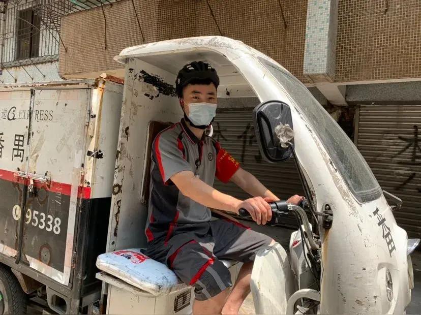 命不该绝！北京快递小哥一声喊，救下被困一天一夜的女主人！
 
太惊险了！
北京快