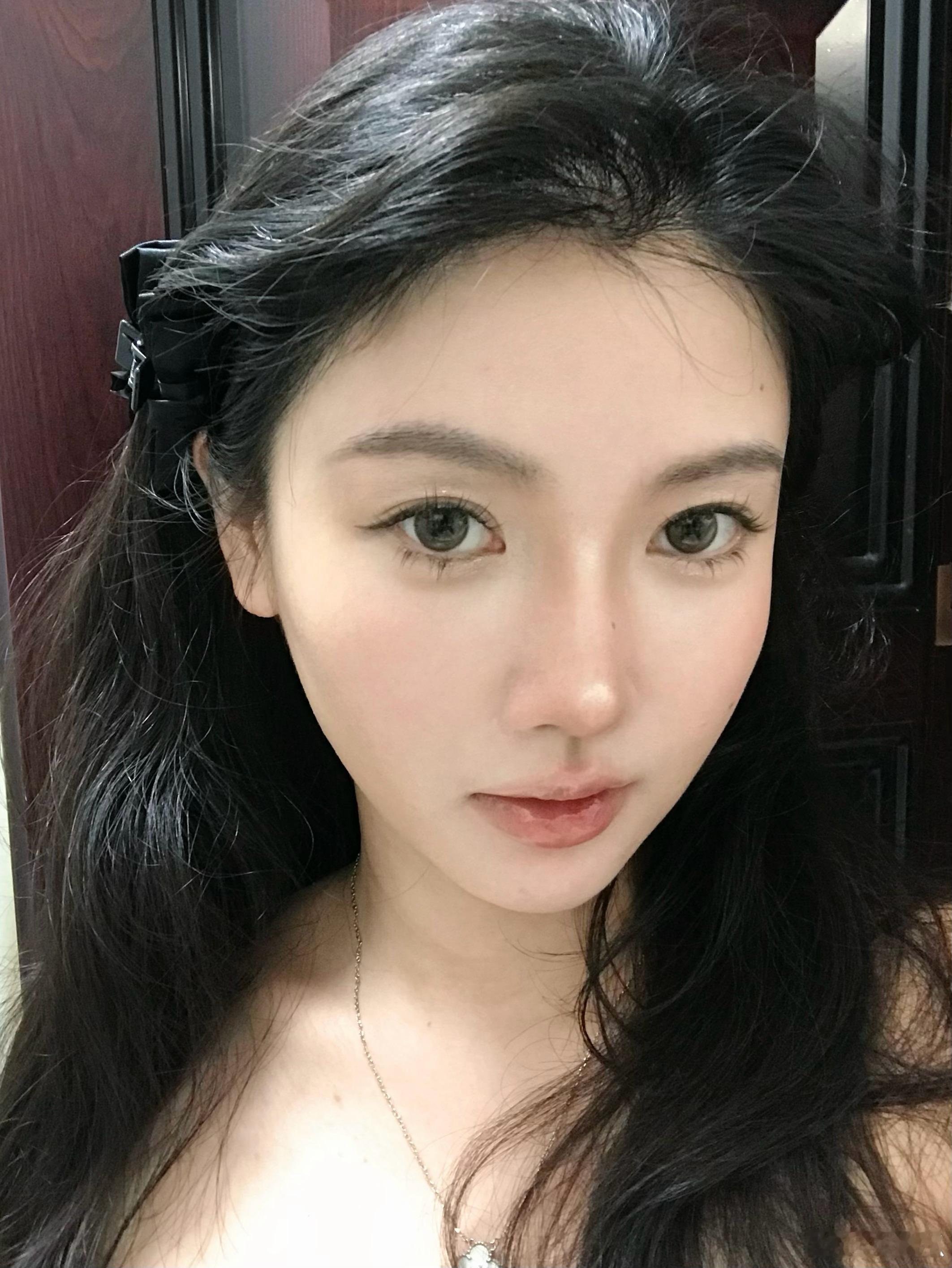 手残也能搞的发型第二弹，造福一切手残人类在🫘上买的这个夹子好好用。。。夹在耳后