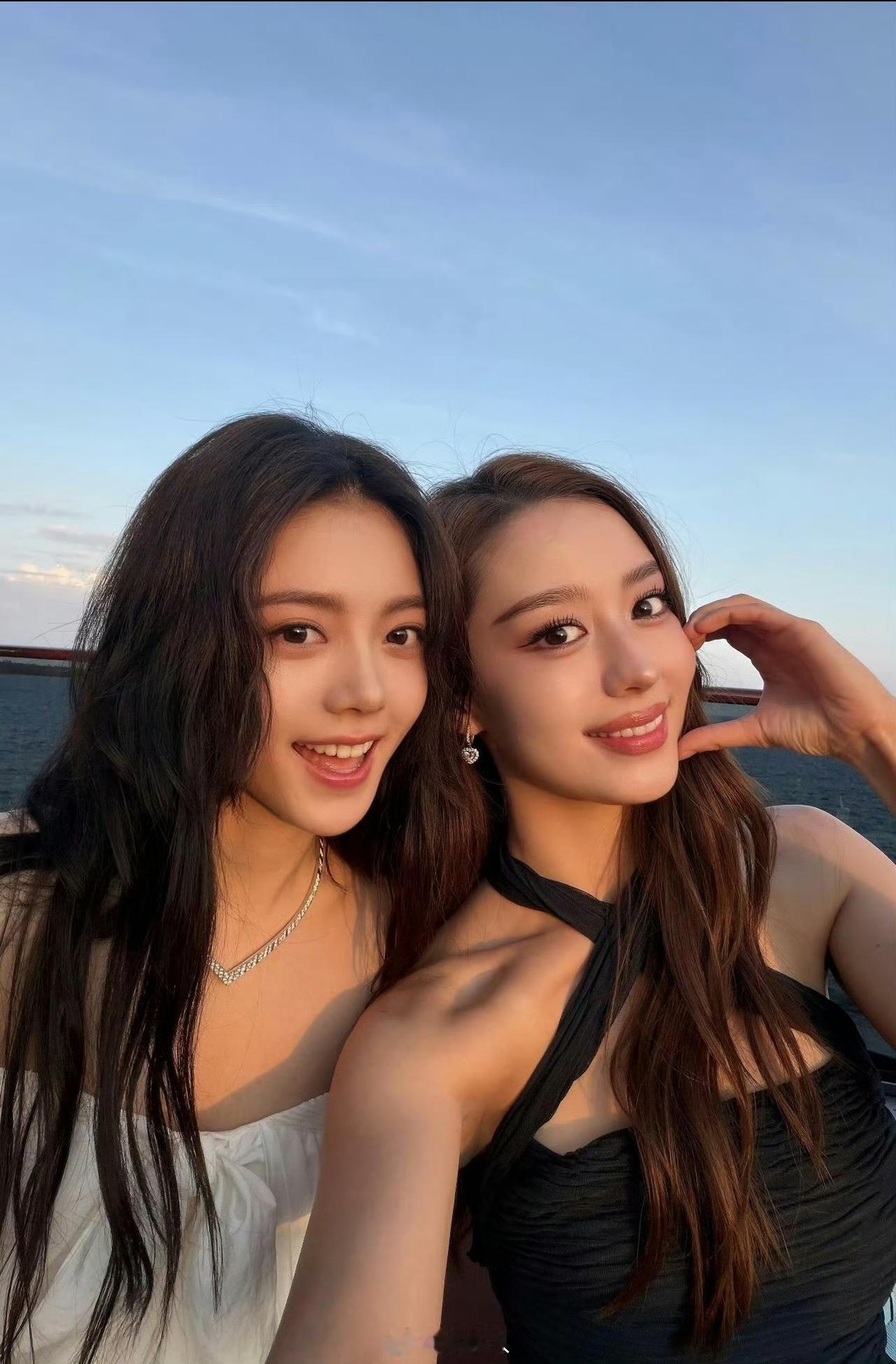 赵今麦吉娜同框！浓颜美女合照美上热搜
 
6月14日，吉娜晒出与赵今麦的合照，瞬