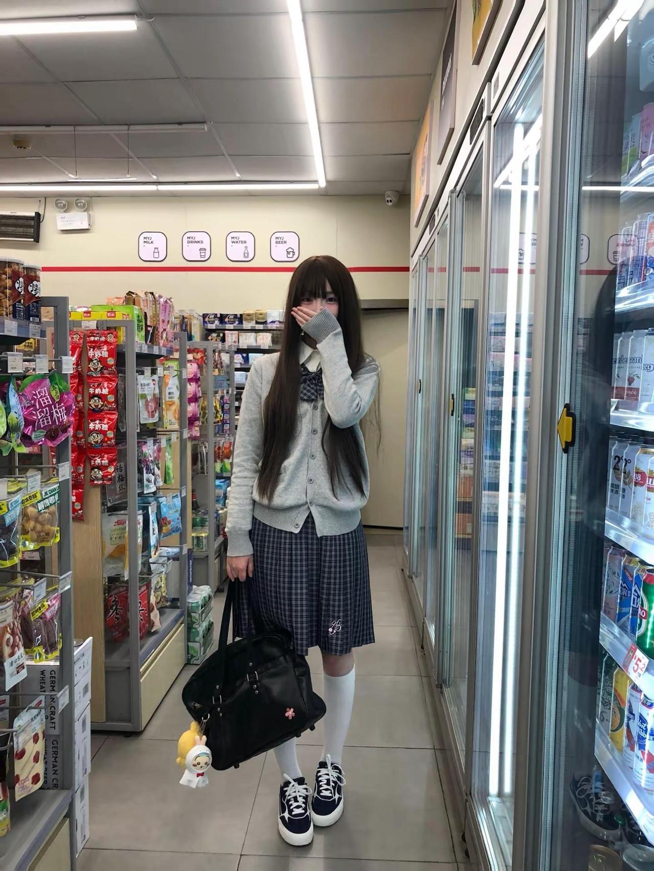 Sakana~( ˵>ㅿ<˵ )♡♡!!极路客滑板鞋 绊jk jk制服