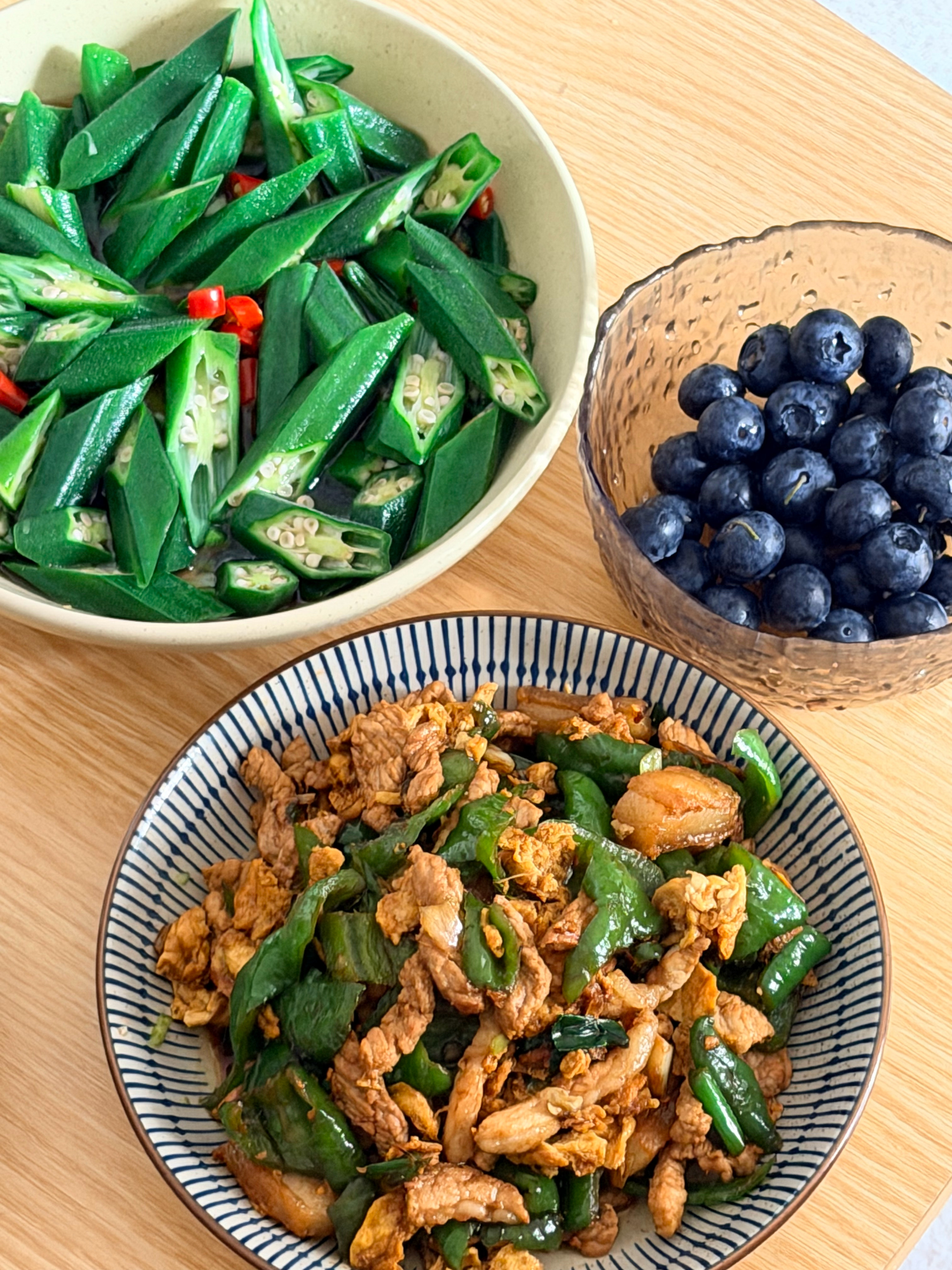 刚刚做完饭的我看到这条信息天塌了不过还好我也就是周末做饭每天做三顿饭肺癌风险高2