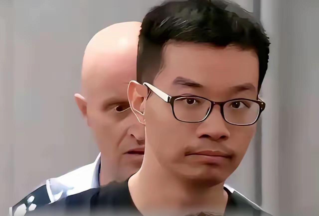 去度个蜜月，结果度出了最高20年的刑期。
2025年7月，徐泽伟带着新婚妻子刚踏