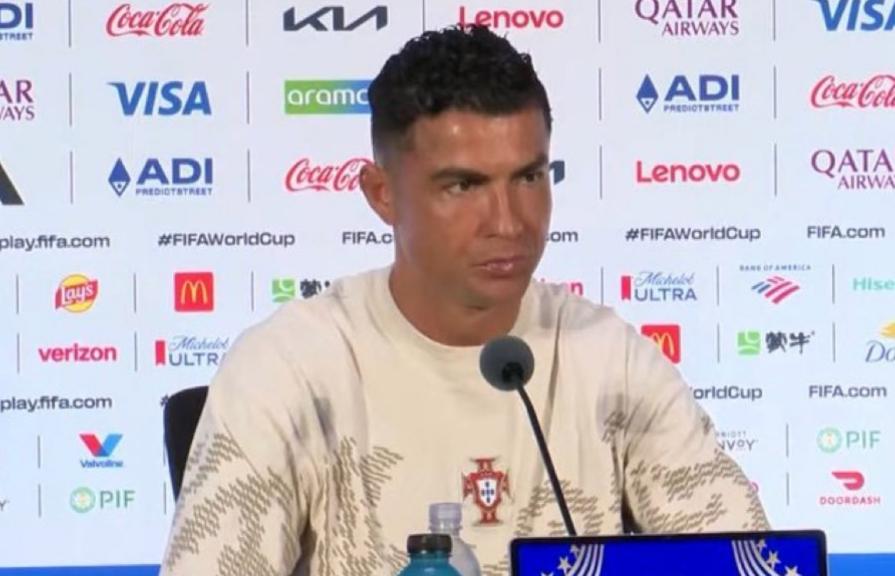 C罗确认这是最后一届世界杯。

发布会坦言心声，一句玩笑戳中多年梅罗羁绊 淘汰赛