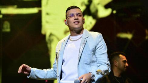 【命运的巧合？哥伦比亚歌星坠机身亡，生前三次梦到空难】当地时间1月10日，哥伦比