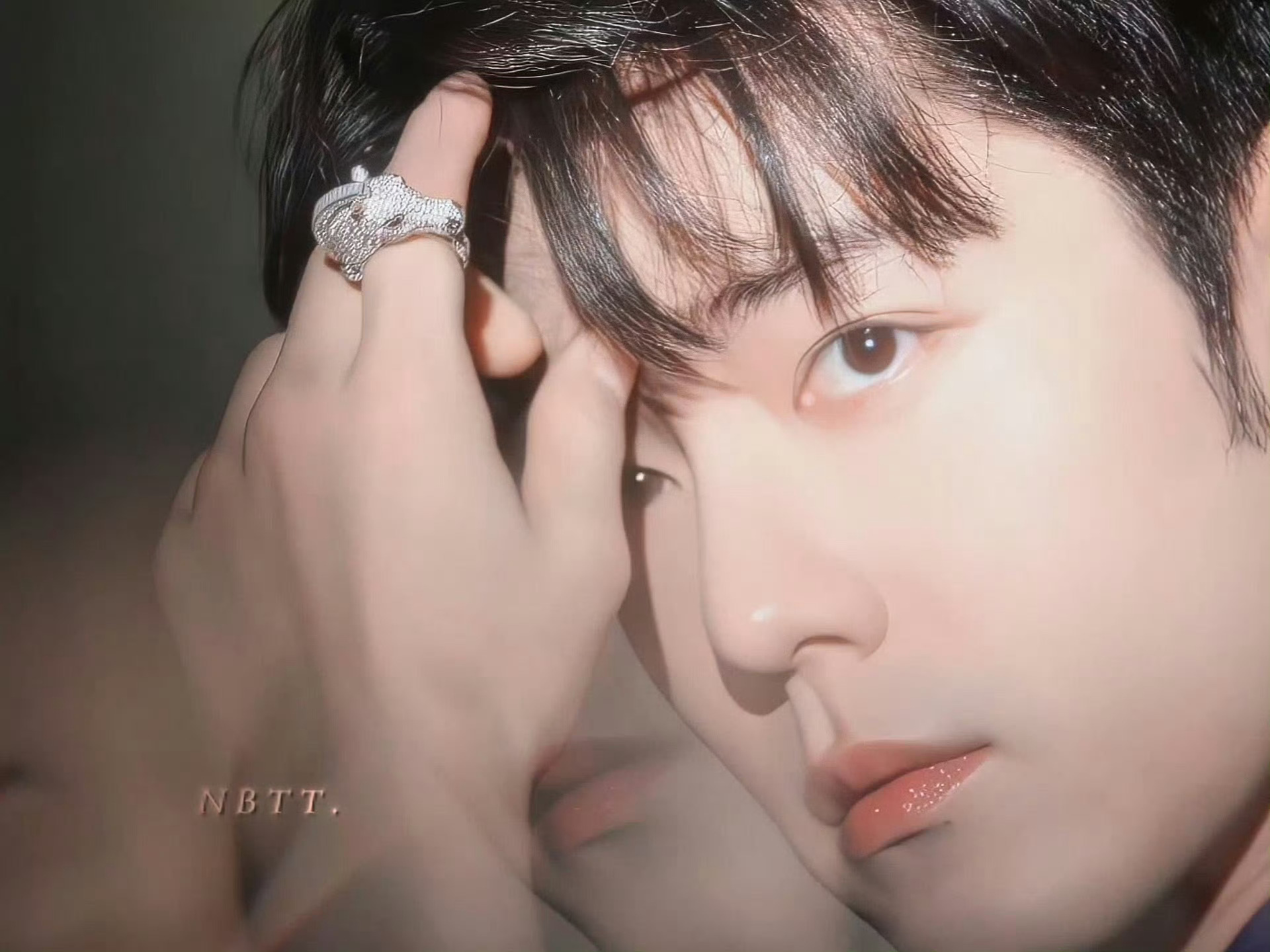 百闻不如一见是肖战啊肖战 ❤️日常见肖战 ┊❧ 你来人间一趟，┊❧ 要看看夜色星