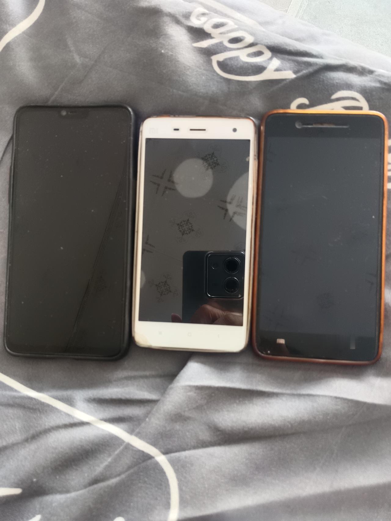 前几天铺天盖地的
都是旧手机换新手机的广告，
这两天怎么没信了……？？？
今天正