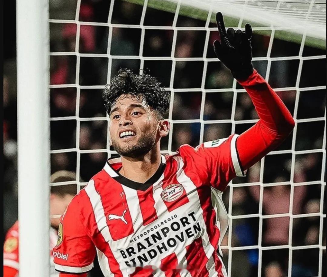 罗马诺消息，富勒姆已经向埃因霍温的里卡多-佩皮提交了一份价值3200万欧元固定费