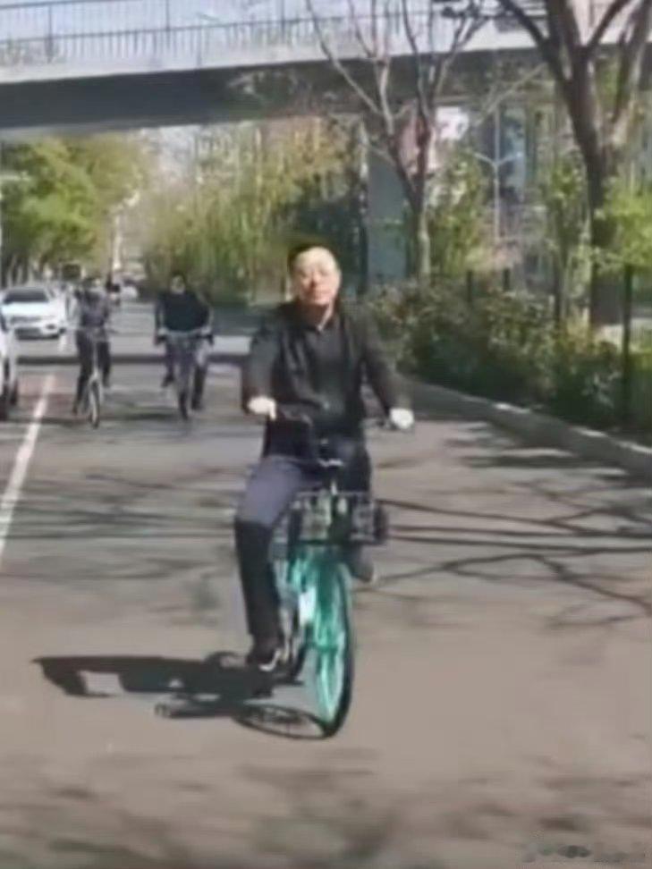 叔从小时候就。。。哎我也没想到，到现在，怎么还是他。