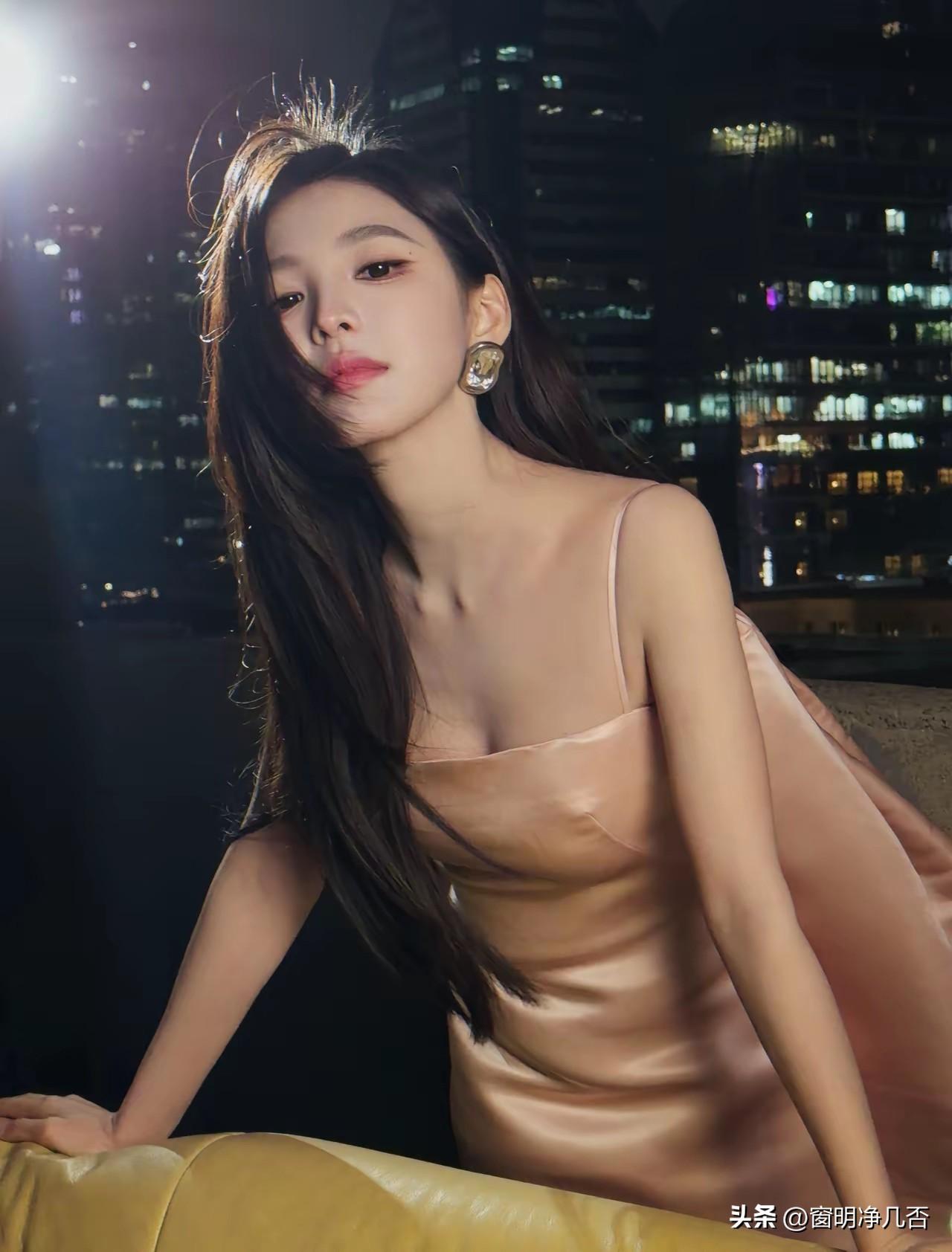 章若楠，上海滩夜拍