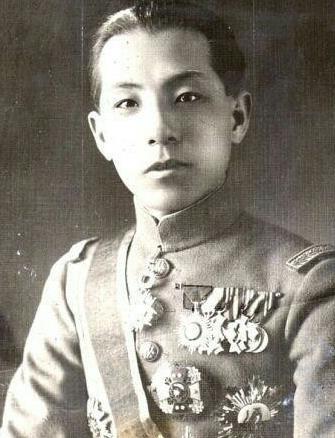 张学良：从“少帅”到“千古功臣”，为何评价发生巨大变化？
提起张学良，很多人脑海