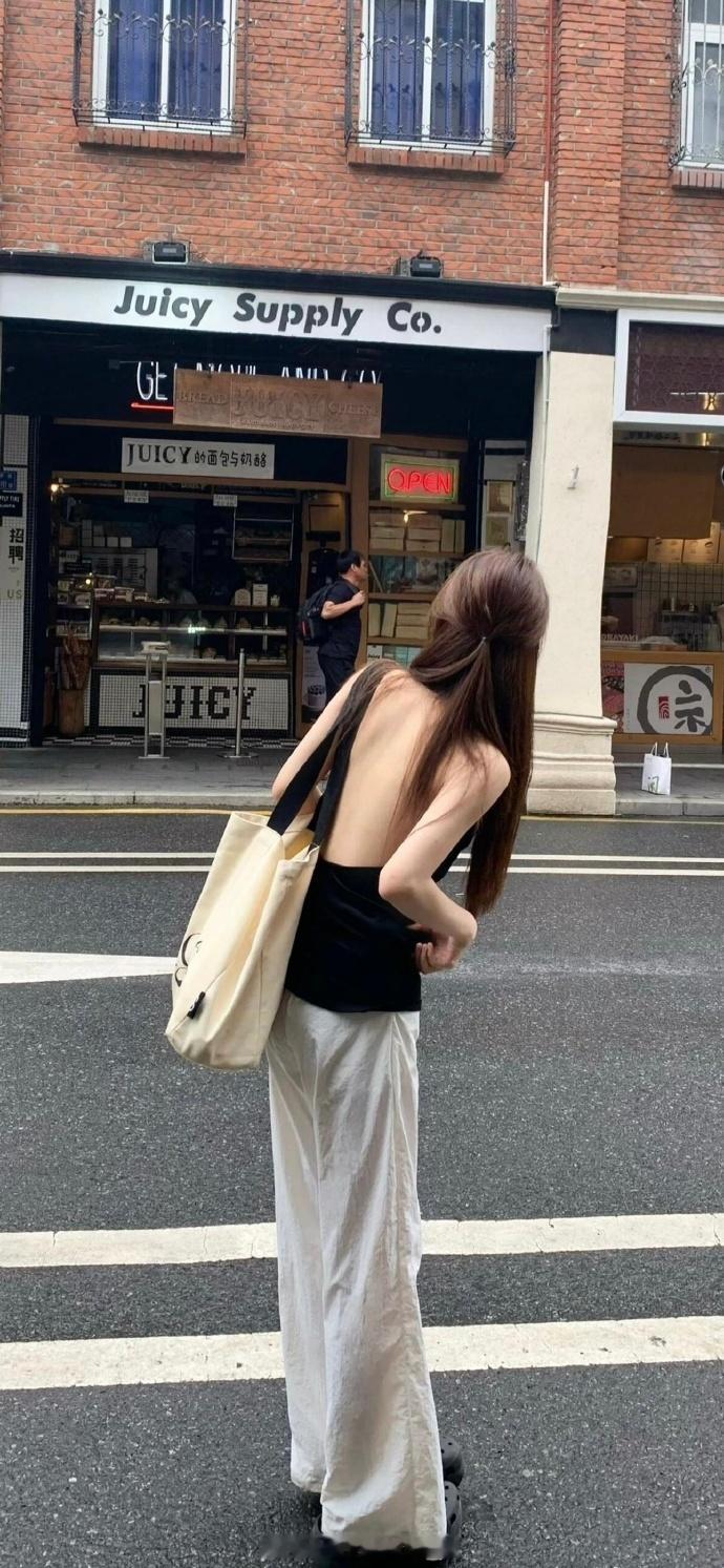 不运动，一个月减掉20斤。喝中药真的太上头了[允悲] ​​​