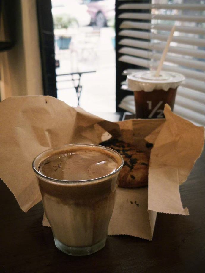 今天拥有像苹果汽水般雀跃的心情🍎🥤 