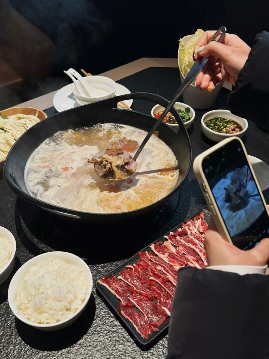南宁新店🍖🥘被云南腊排骨火锅香惨了...