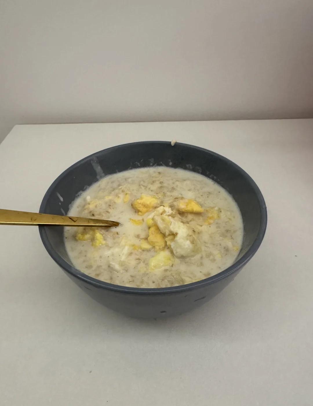 今年想过一种什么样的生活 。
依然对外面的世界充满着很强烈的欲望 ，但也想好好在