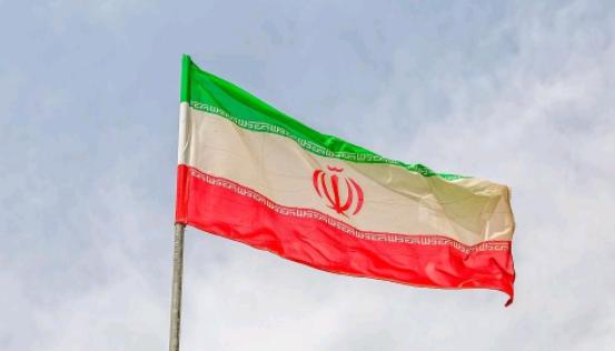 没想到以色列玩的这么阴！3月5日，伊朗时报表示，继沙特炼油厂遇袭、英国基地遇袭、