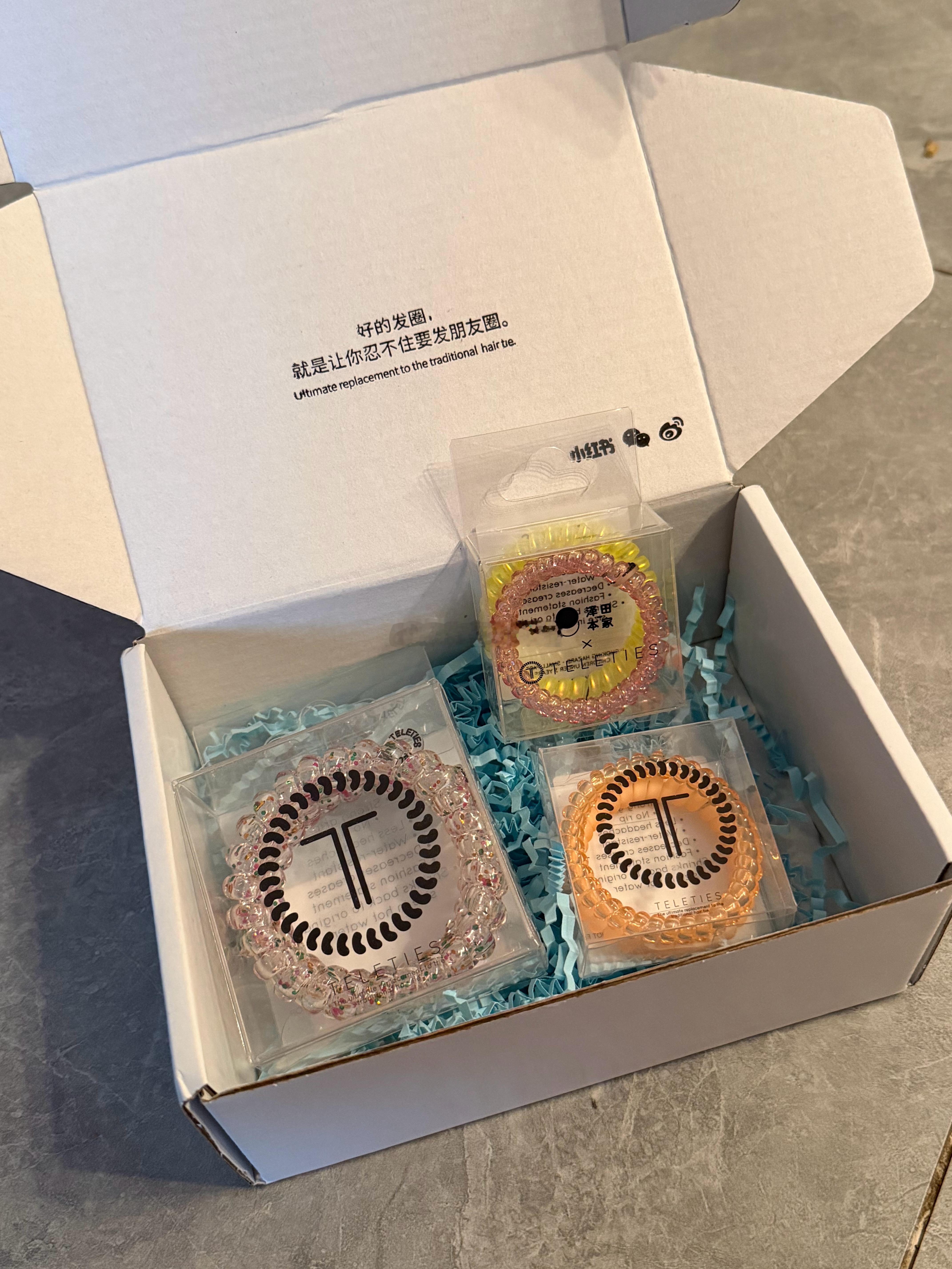 换了新手机都没空自拍一张[摊手]为啥买发圈也会上头呢 ​​​