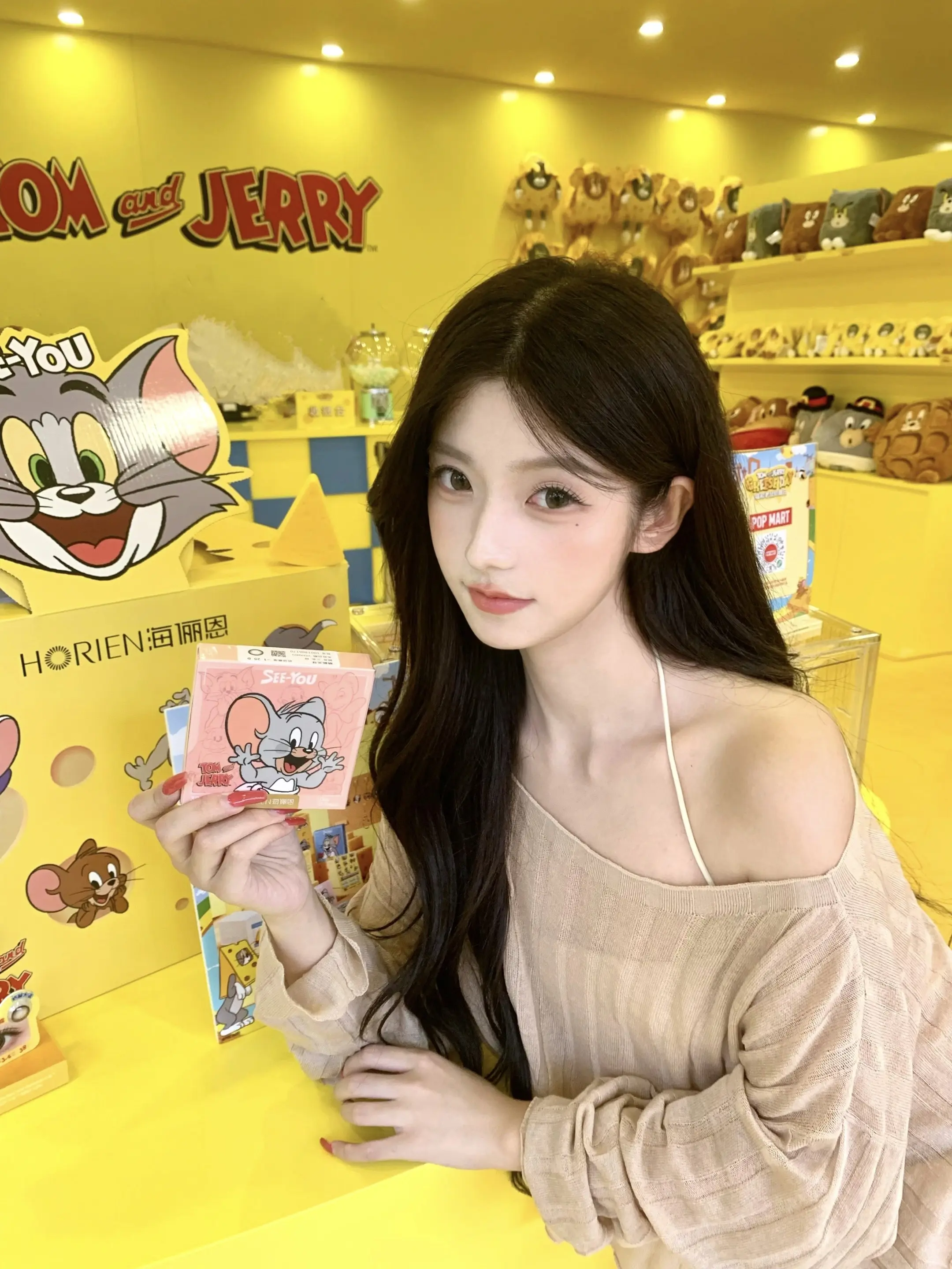🐱🐭海俪恩x猫和老鼠快闪太好拍了。联名美瞳 上镜水光感直接拿捏🐾...