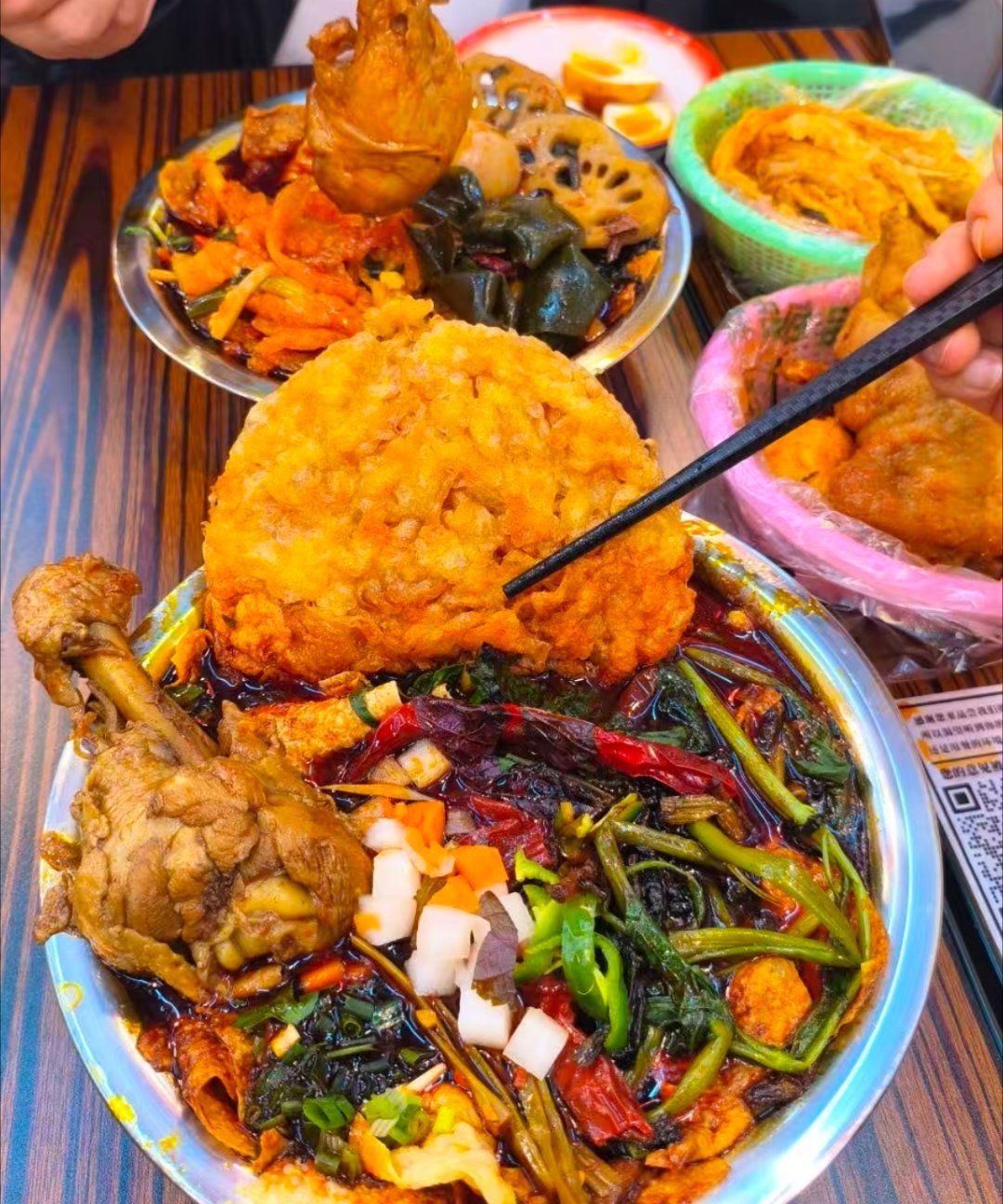 晚饭时间到又来吃螺蛳粉了