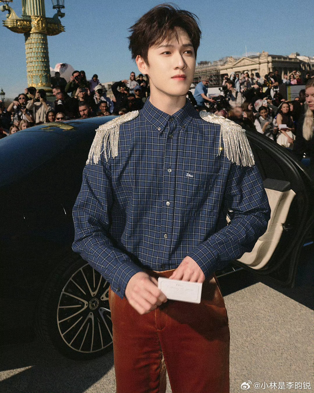 DIOR官博更新李昀锐、王楚然秀场大片，让经典焕发盎然新意，期待下次见面👏 