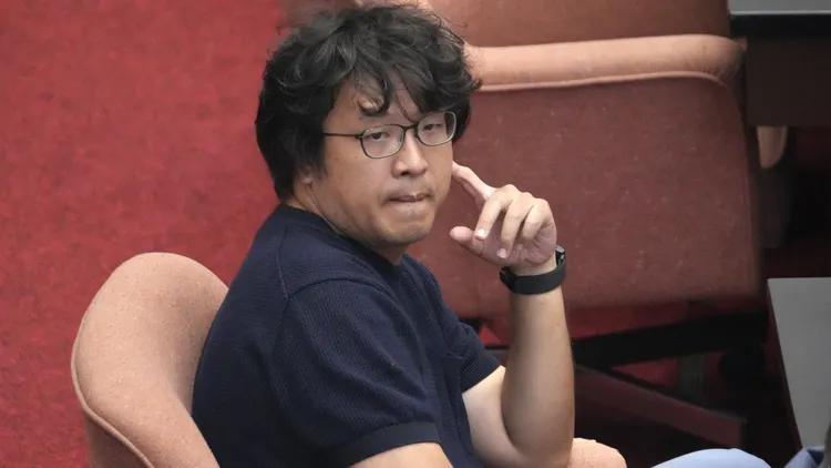 沈伯洋叫嚣：“彻底反击中国”

沈伯洋11月23日在个人社群发文再次叫嚣，“有人