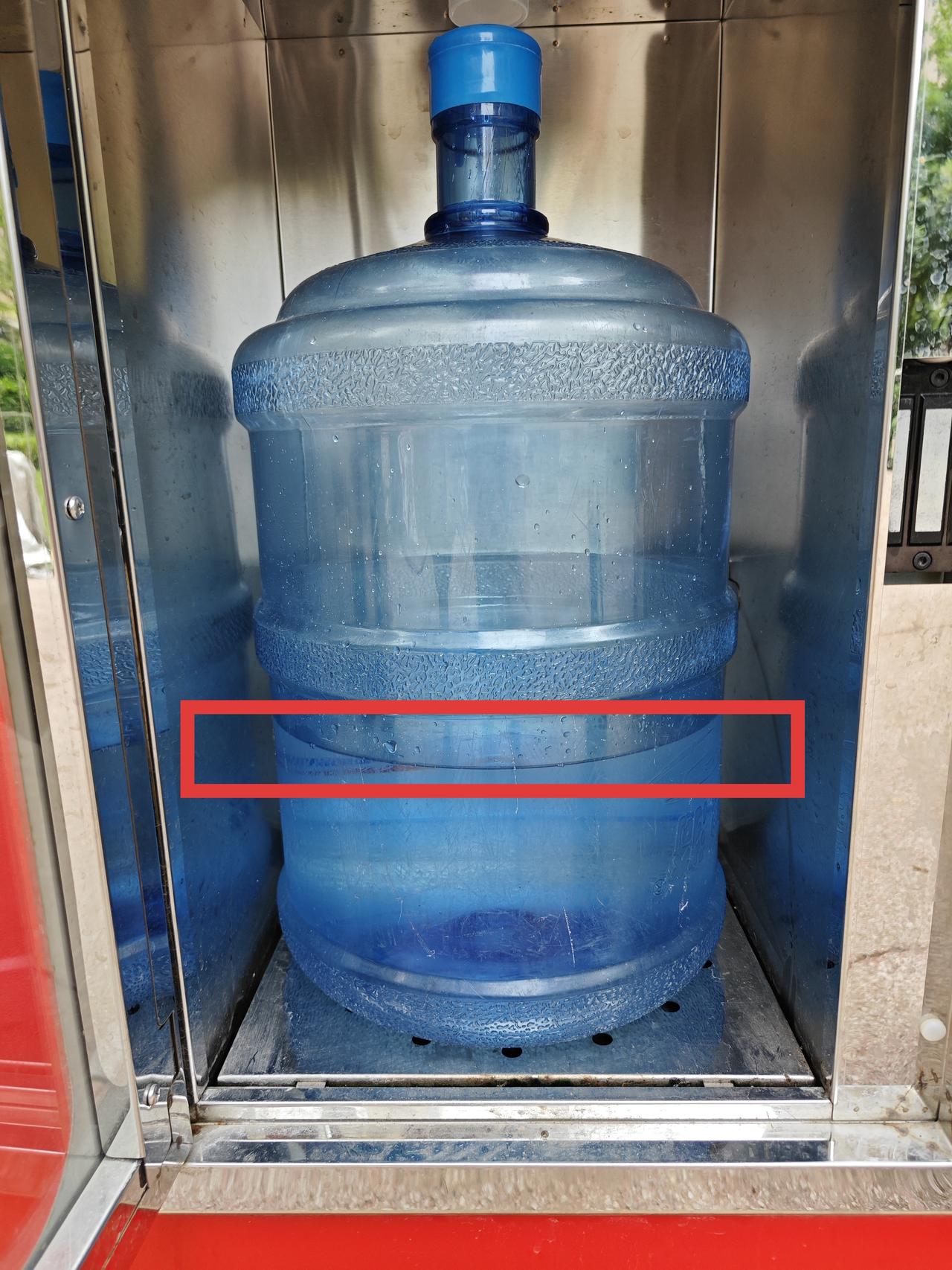 百公里7.5L，15L和19L油耗油量的直观体现
平时开车感觉7.5L的车都算省