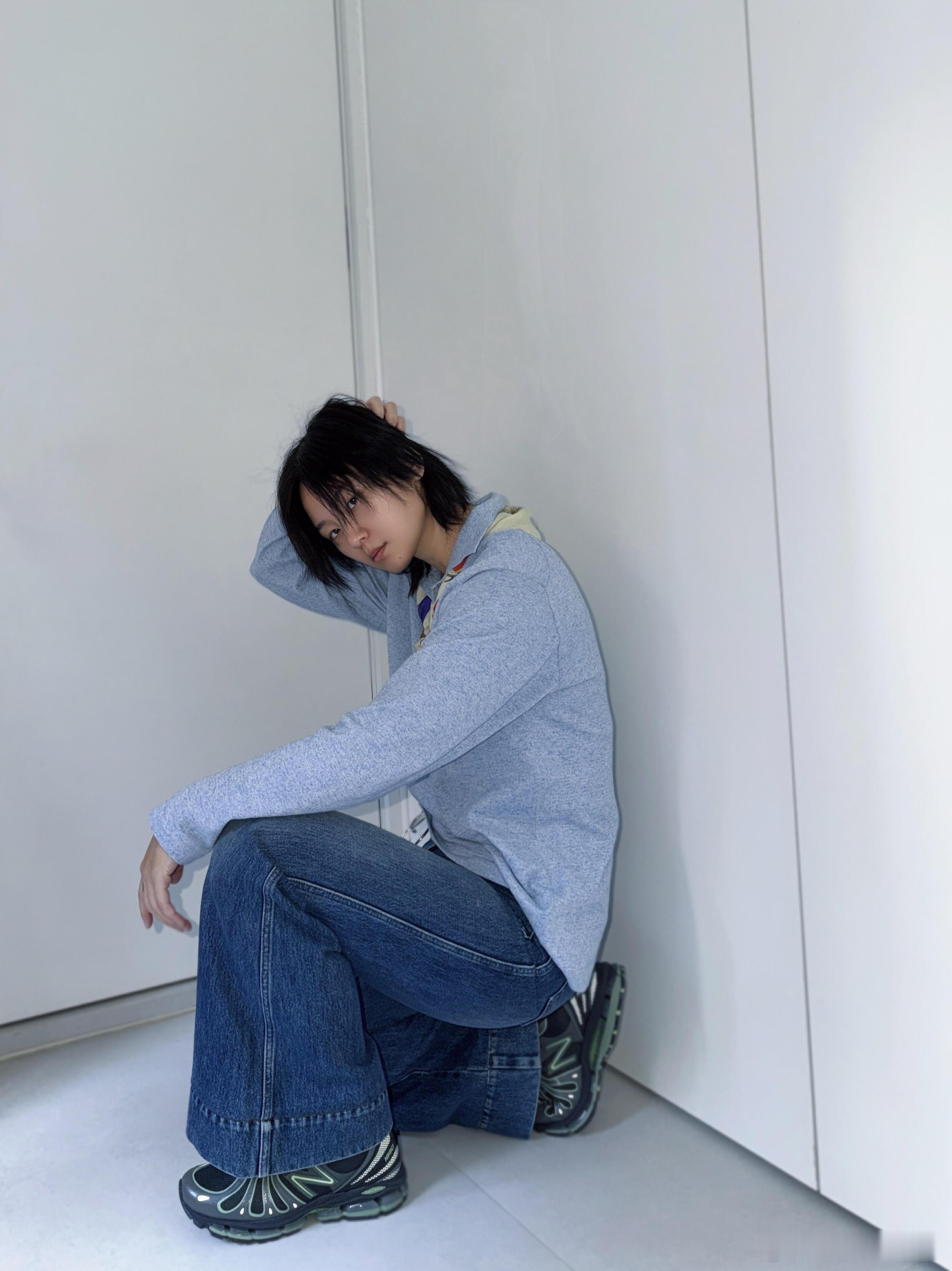 周笔畅说李宇春的眼袋已经很大了 笔笔你礼貌吗？春春：我这是为了音乐熬出来的勋章！