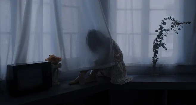 崩溃就是想起了以前的历次崩溃。  —— 王朔《致女儿书》 ​​​
